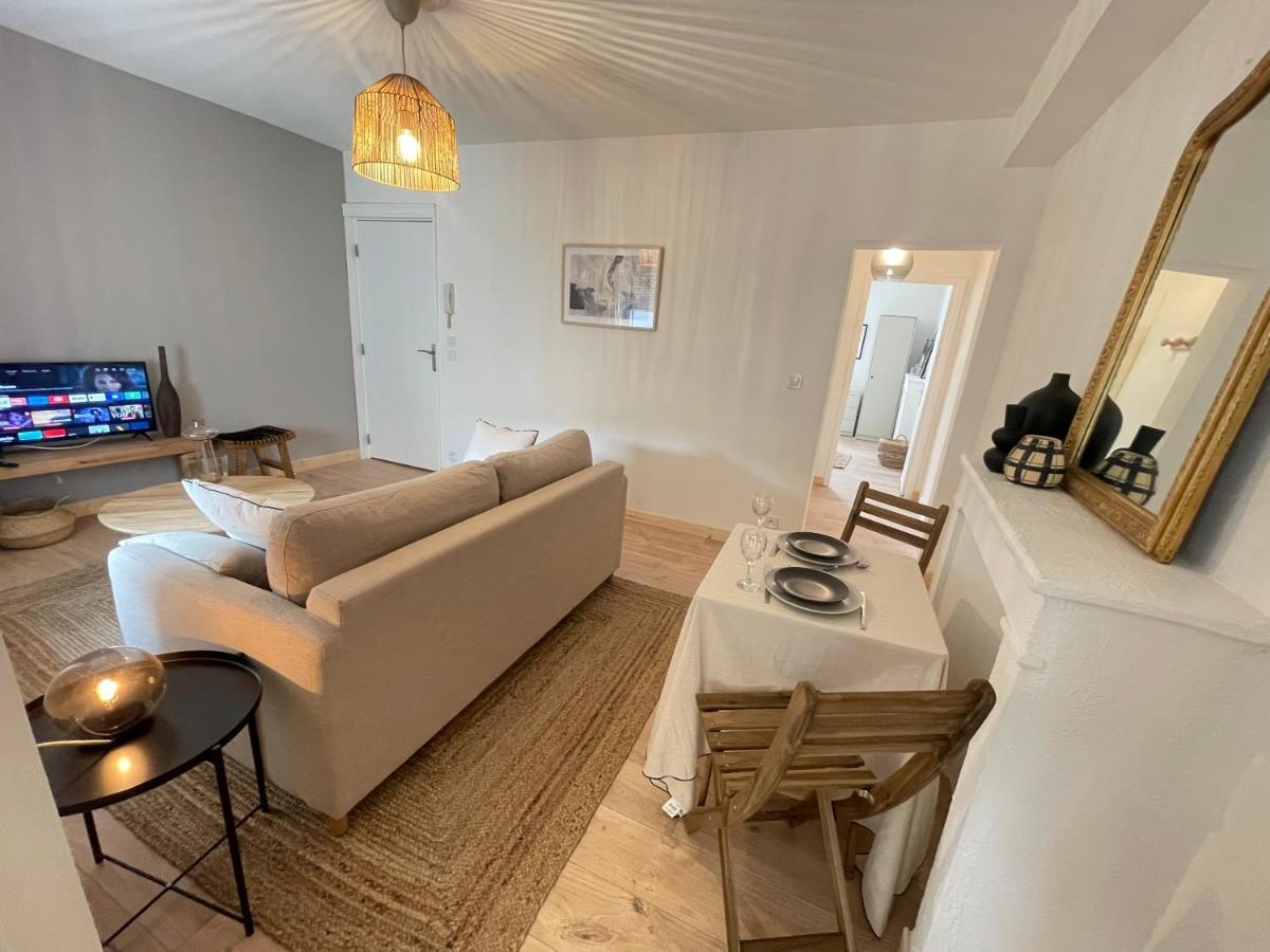 Wallis Yourhosthelper Reims Bagian luar foto